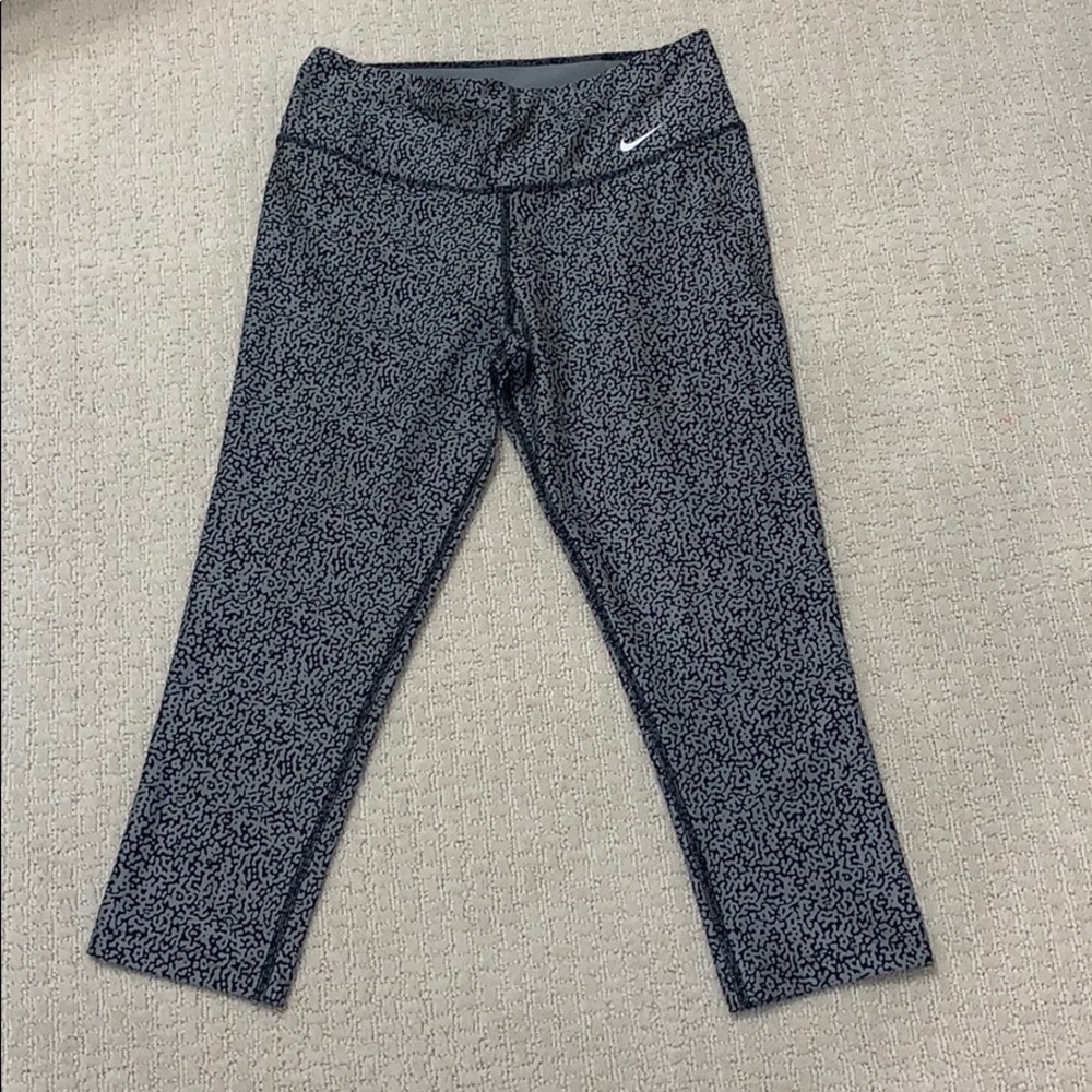 Nike dri-fit capris